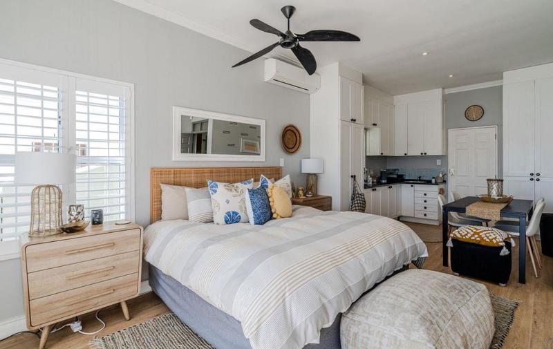 4 Bedroom Property for Sale in Simons Town Western Cape